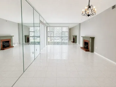 20505 E Country Club Drive Aventura FL 33180