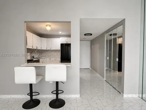 20505 E Country Club Drive Aventura FL 33180