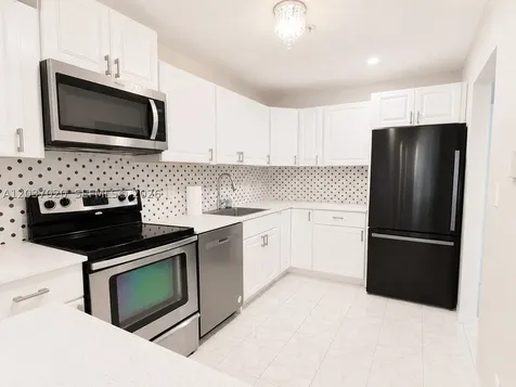 20505 E Country Club Drive Aventura FL 33180