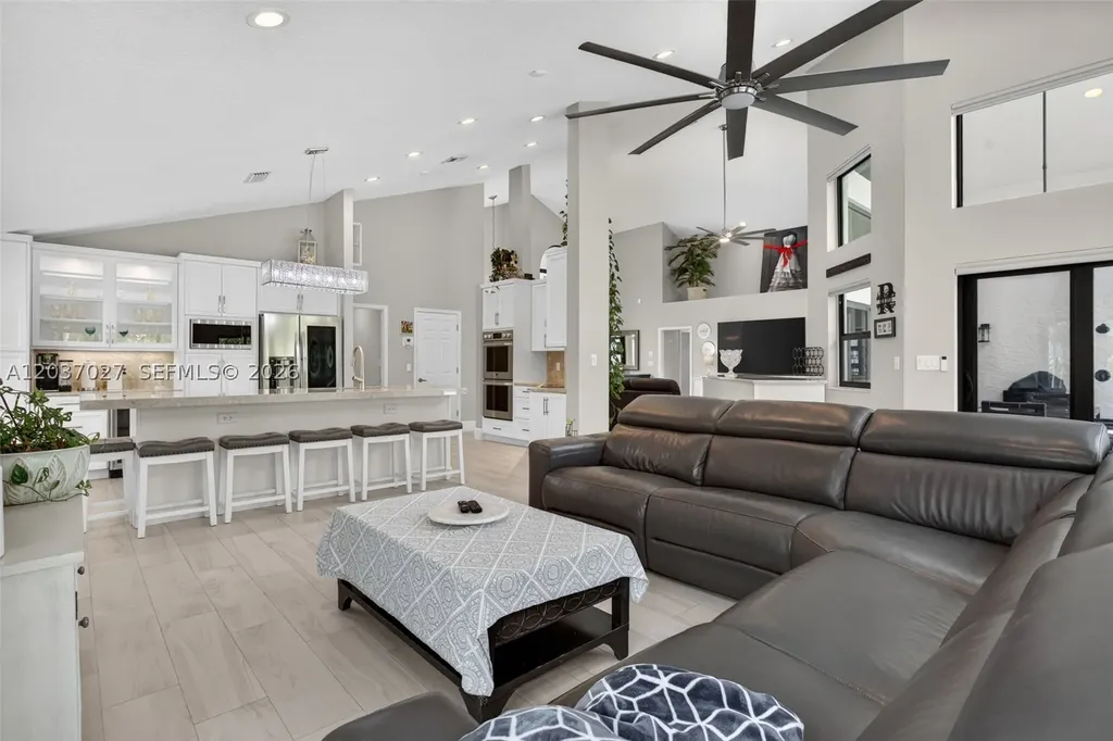 5366 NW 85th Avenue Coral Springs FL 33067
