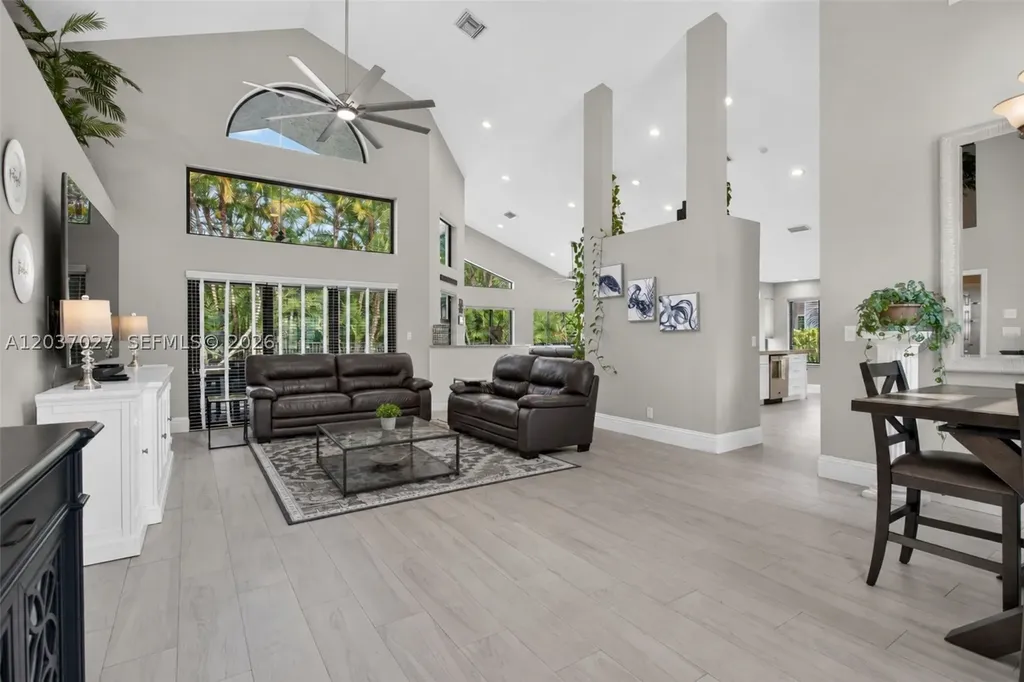 5366 NW 85th Avenue Coral Springs FL 33067