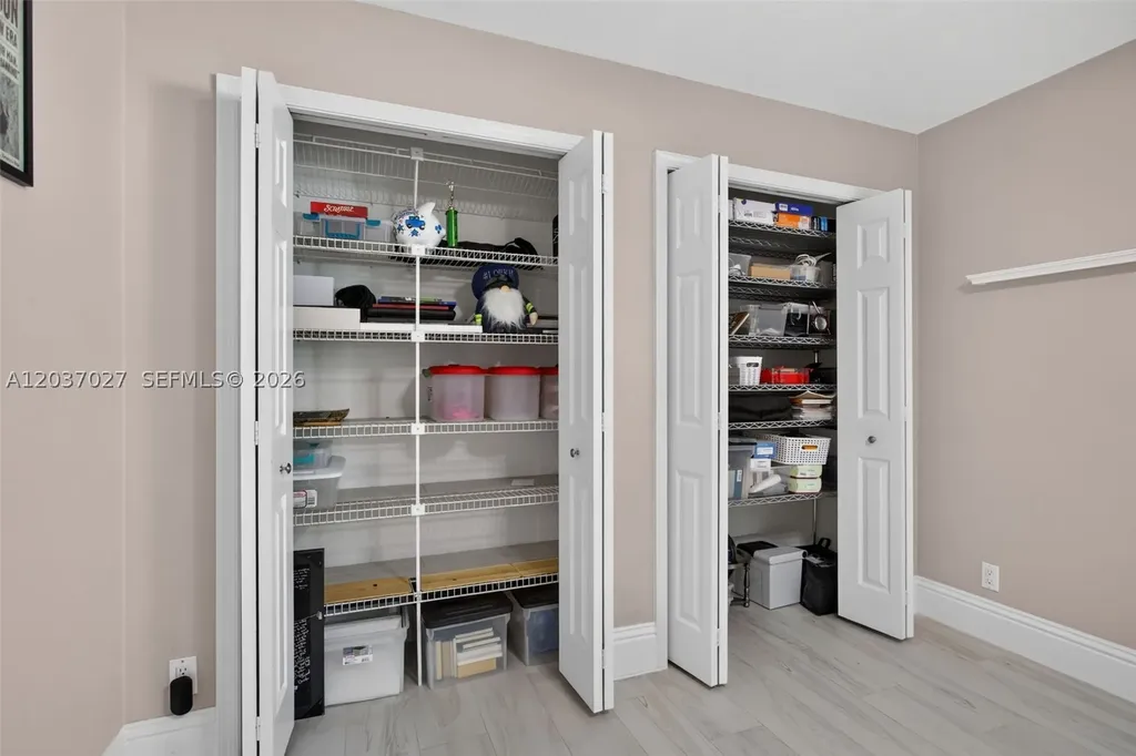 5366 NW 85th Avenue Coral Springs FL 33067