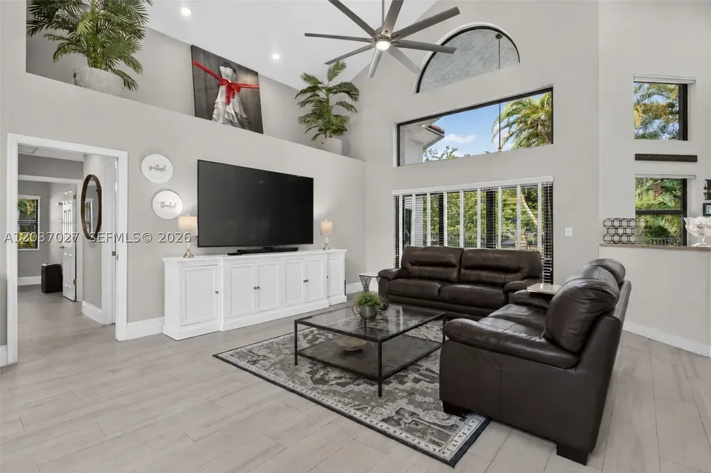 5366 NW 85th Avenue Coral Springs FL 33067