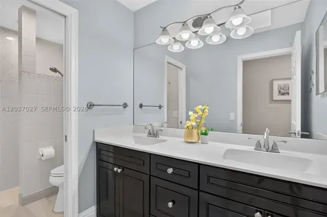 5366 NW 85th Avenue Coral Springs FL 33067