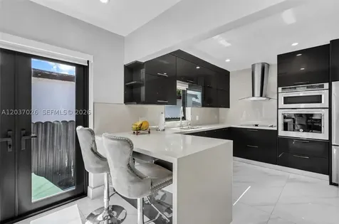 11 W 59th Street Hialeah FL 33012