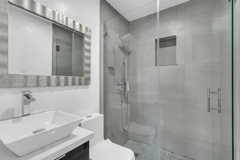 11 W 59th Street Hialeah FL 33012