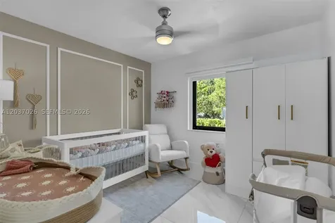11 W 59th Street Hialeah FL 33012