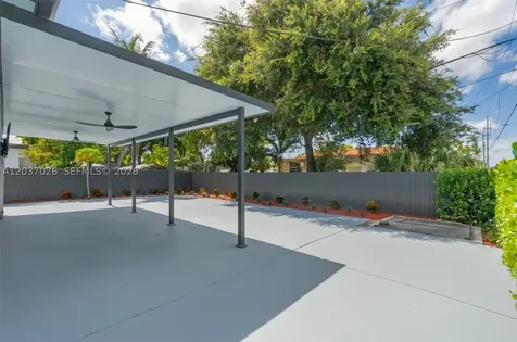 11 W 59th Street Hialeah FL 33012