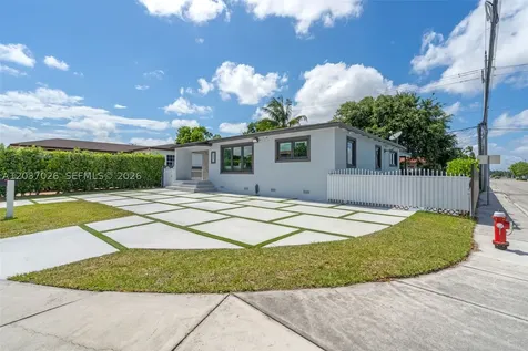 11 W 59th Street Hialeah FL 33012