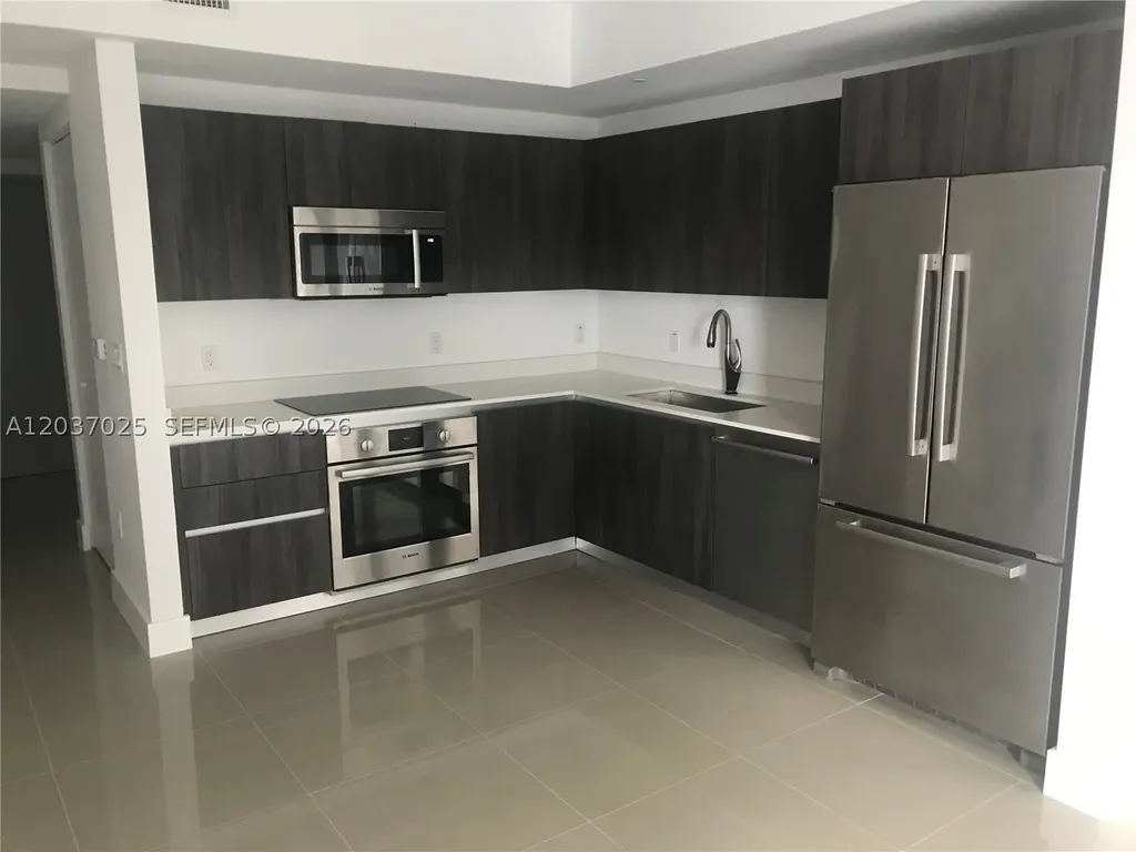 488 NE 18th Street Miami FL 33132