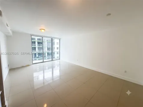 488 NE 18th Street Miami FL 33132