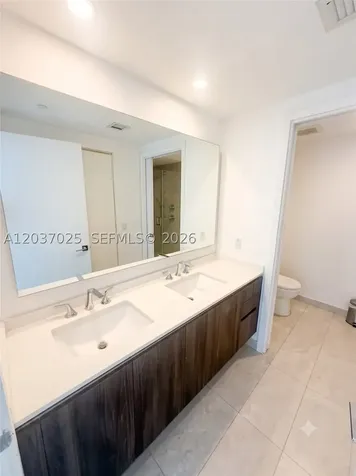 488 NE 18th Street Miami FL 33132