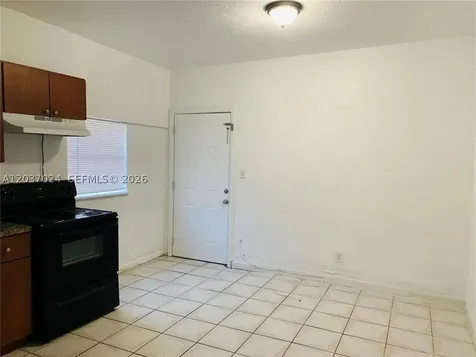 Miami FL 33138