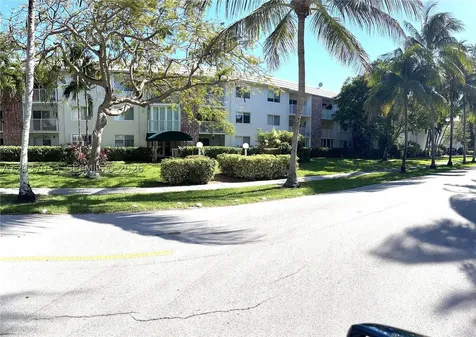 240 Galen Drive Key Biscayne FL 33149