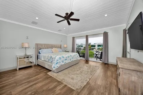 1076 NE Little River Drive Miami FL 33138