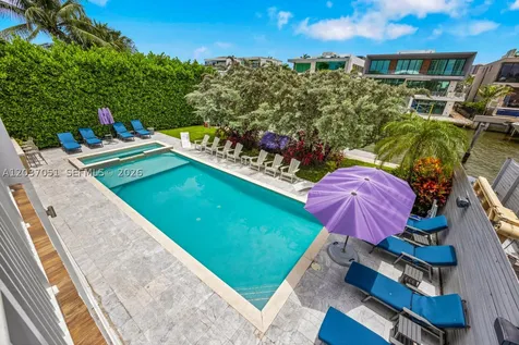 1076 NE Little River Drive Miami FL 33138