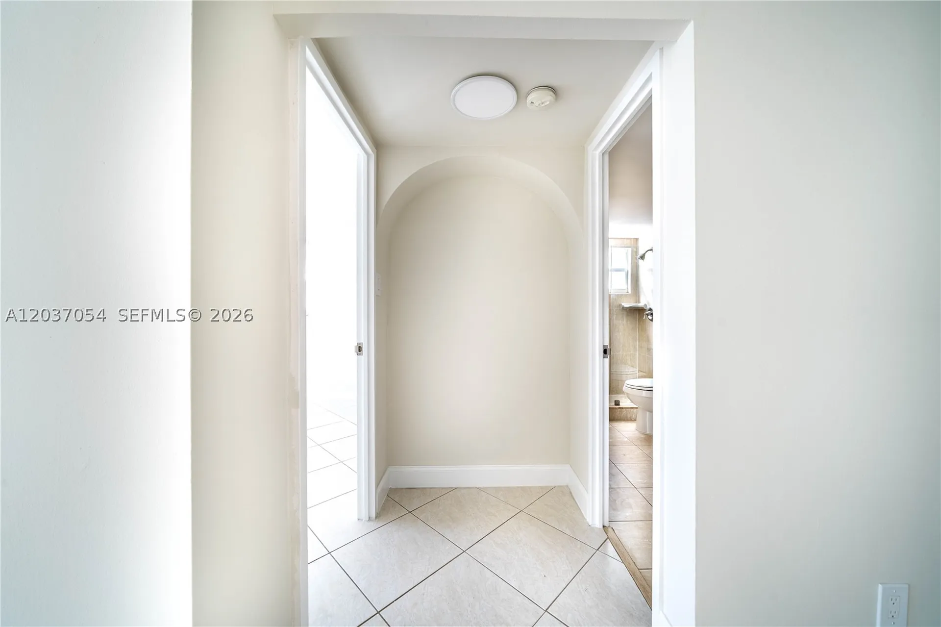 2555 NE 11th Street Fort Lauderdale FL 33304