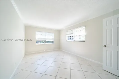 2555 NE 11th Street Fort Lauderdale FL 33304