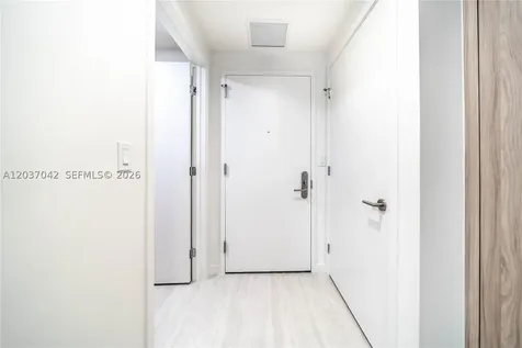 77 SE 5th Street Miami FL 33131
