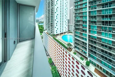 77 SE 5th Street Miami FL 33131