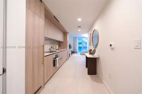 77 SE 5th Street Miami FL 33131