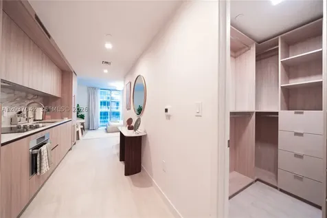 77 SE 5th Street Miami FL 33131