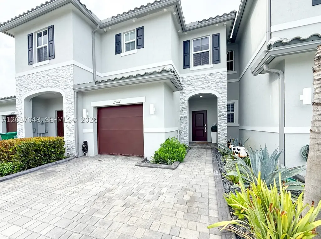 11967 NW 46th Street Coral Springs FL 33076