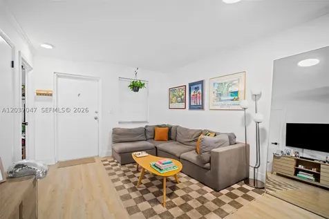 2575 SW 27th Avenue Miami FL 33133