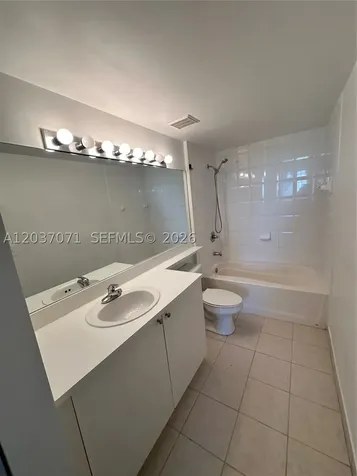 8050 N Nob Hill Road Tamarac FL 33321