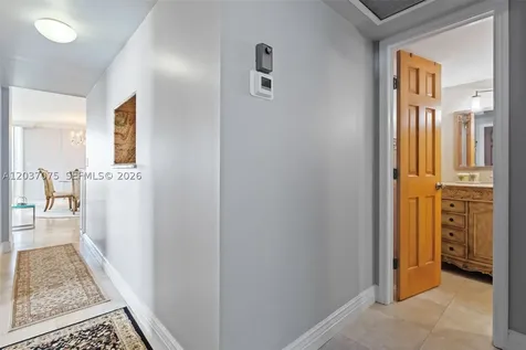 1 Las Olas Circle Fort Lauderdale FL 33316