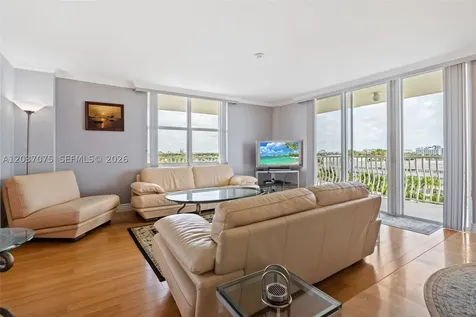 1 Las Olas Circle Fort Lauderdale FL 33316