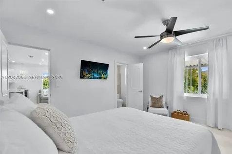 2195 SW 25th Terrace Miami FL 33133