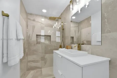 2195 SW 25th Terrace Miami FL 33133