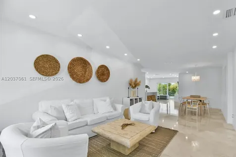 2195 SW 25th Terrace Miami FL 33133