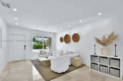 2195 SW 25th Terrace Miami FL 33133
