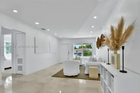 2195 SW 25th Terrace Miami FL 33133