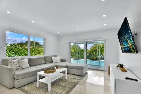 2195 SW 25th Terrace Miami FL 33133
