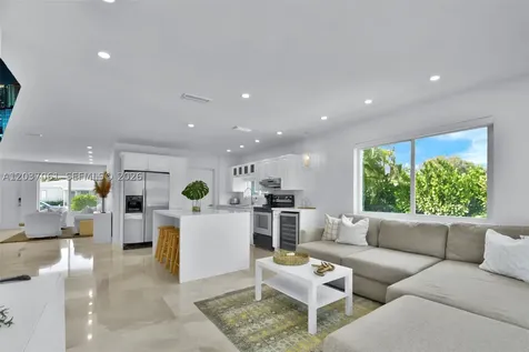 2195 SW 25th Terrace Miami FL 33133