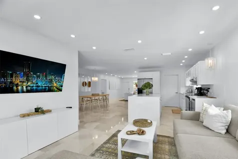 2195 SW 25th Terrace Miami FL 33133