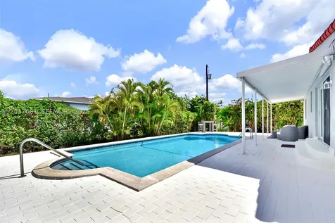 2195 SW 25th Terrace Miami FL 33133