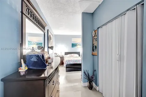 5112 SW 87th Avenue Cooper City FL 33328