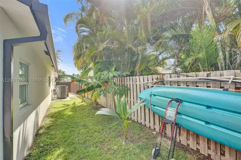 5112 SW 87th Avenue Cooper City FL 33328