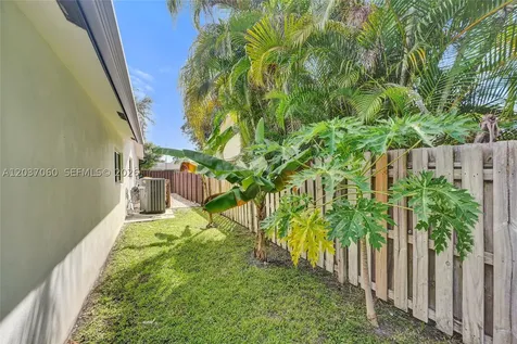5112 SW 87th Avenue Cooper City FL 33328