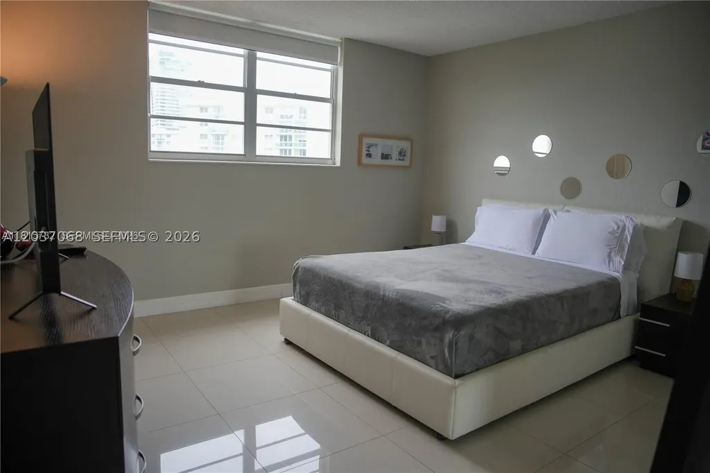 4001 S Ocean Drive Hollywood FL 33019