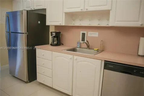 4001 S Ocean Drive Hollywood FL 33019