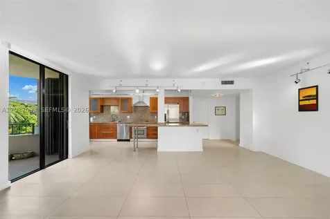 181 Crandon Boulevard Key Biscayne FL 33149