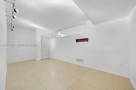 181 Crandon Boulevard Key Biscayne FL 33149