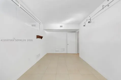 181 Crandon Boulevard Key Biscayne FL 33149