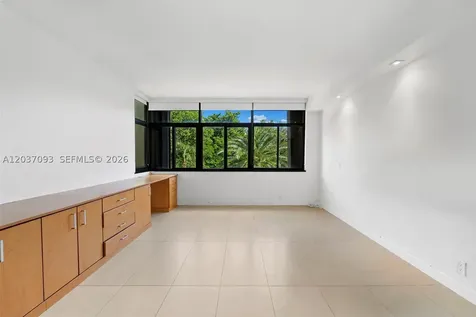 181 Crandon Boulevard Key Biscayne FL 33149