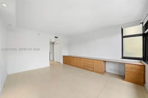 181 Crandon Boulevard Key Biscayne FL 33149